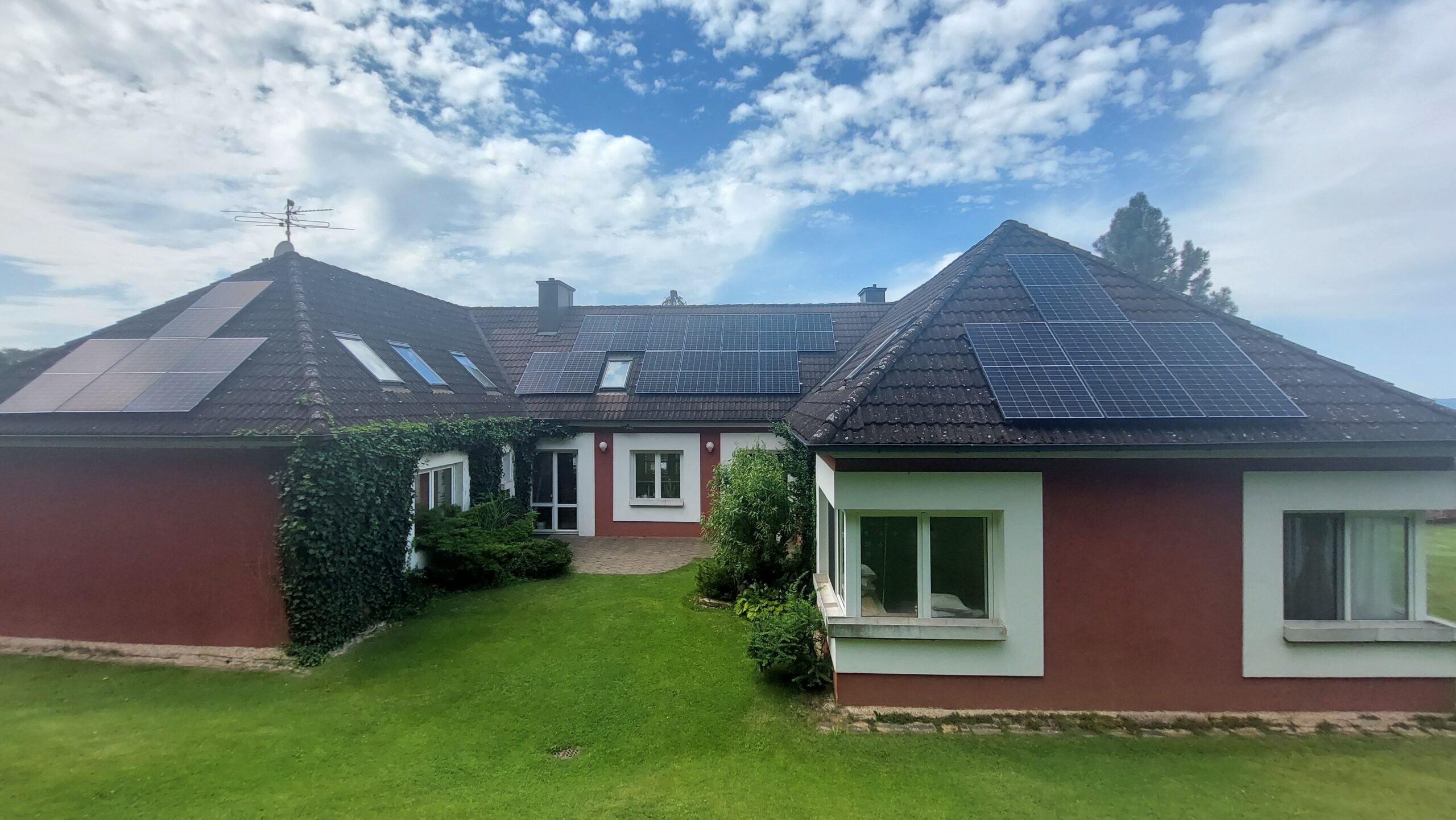 fotovoltaická elektrárna, fve, solax, vytápění, tepelné čerpadlo, solární elektrárna